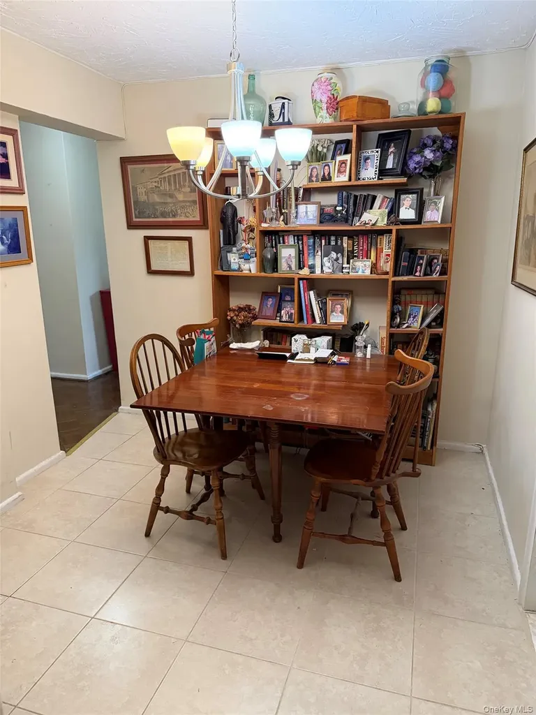 682 Tuckahoe Road Yonkers NY 10710
