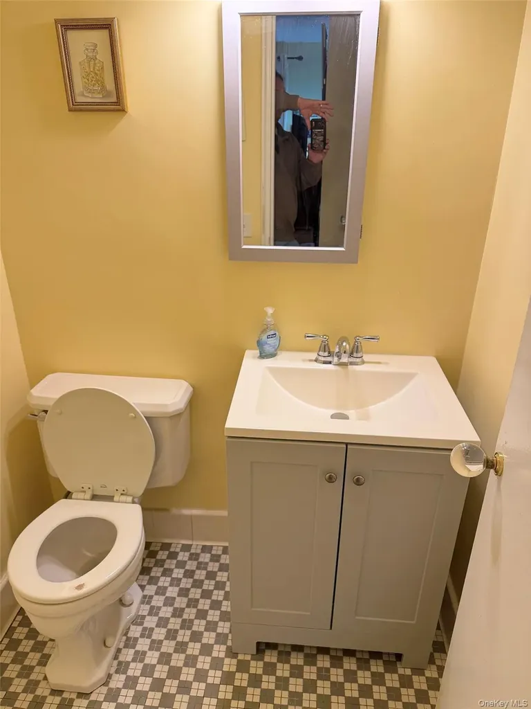 682 Tuckahoe Road Yonkers NY 10710
