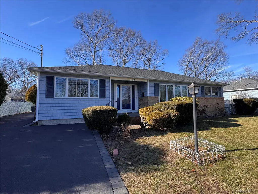 210 Schoenfeld Boulevard Patchogue NY 11772