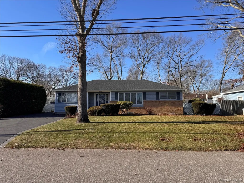 210 Schoenfeld Boulevard Patchogue NY 11772