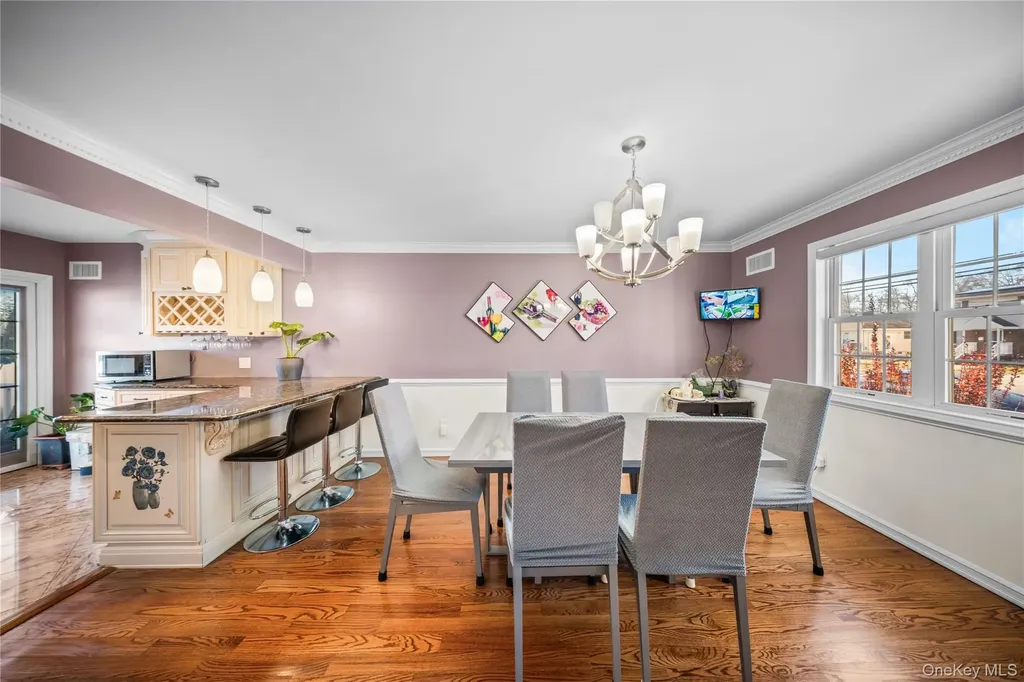 2421 Atlantic Boulevard Wantagh NY 11793