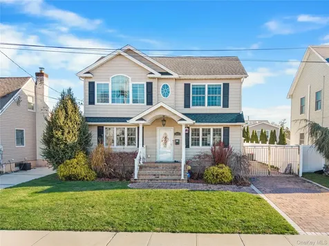 2421 Atlantic Boulevard Wantagh NY 11793