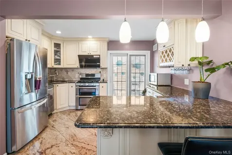 2421 Atlantic Boulevard Wantagh NY 11793