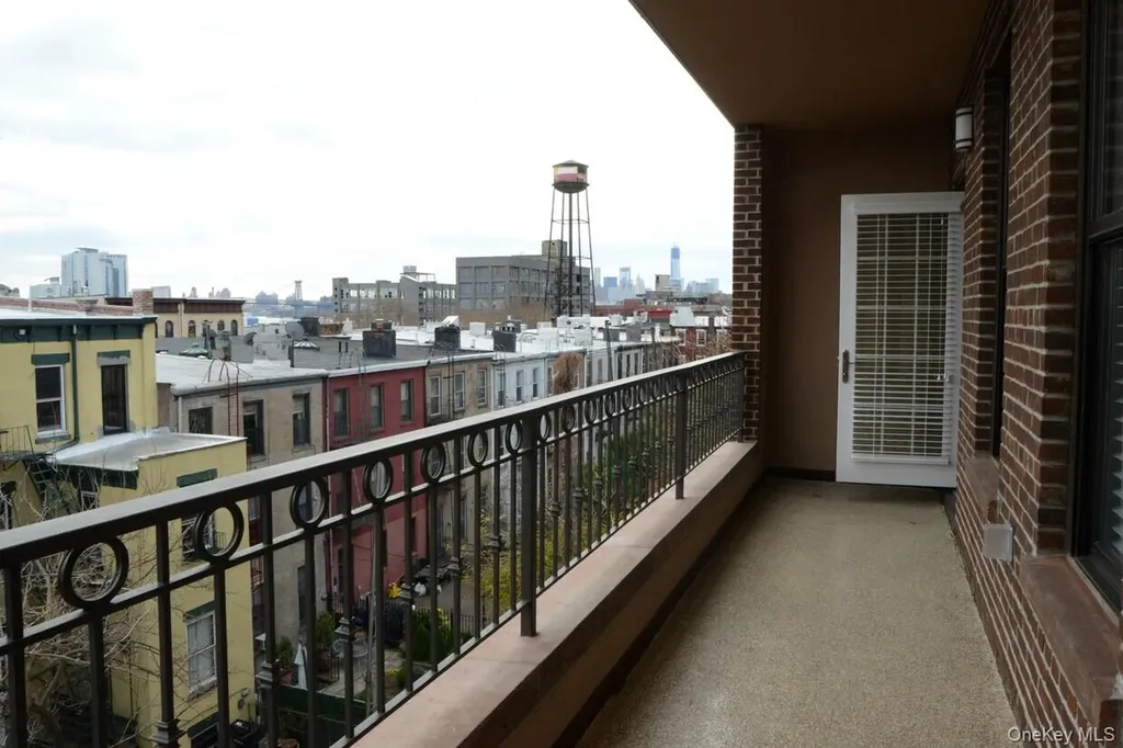 114 Greenpoint Avenue Brooklyn NY 11222