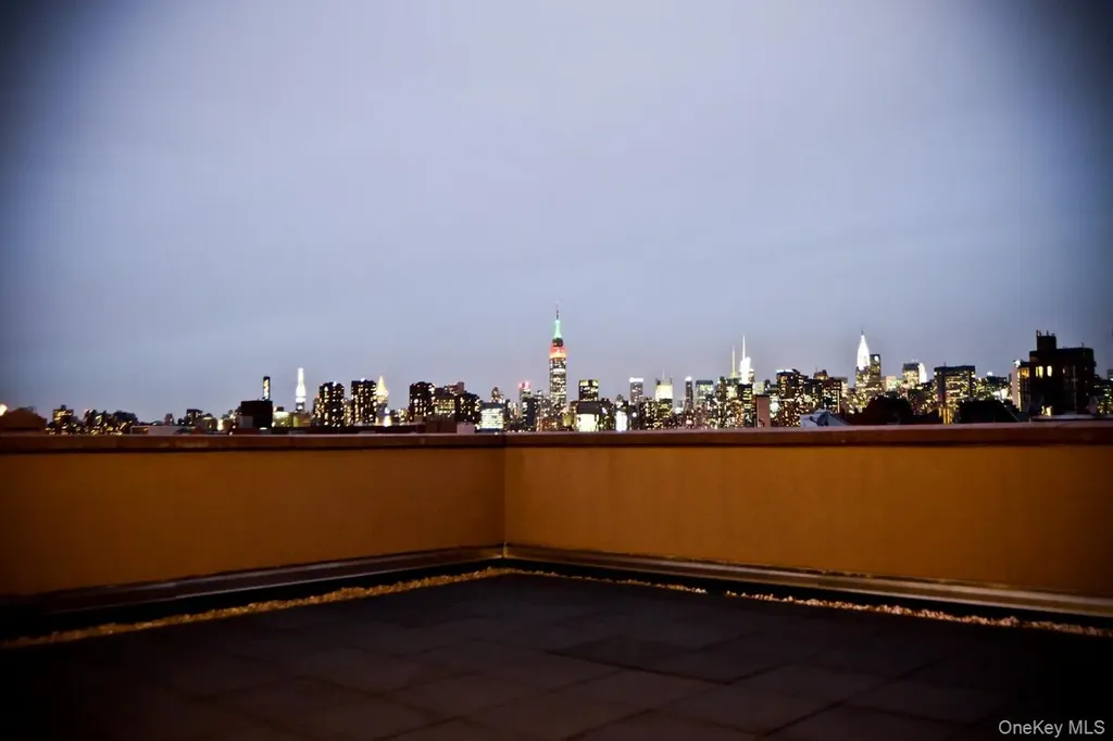 114 Greenpoint Avenue Brooklyn NY 11222
