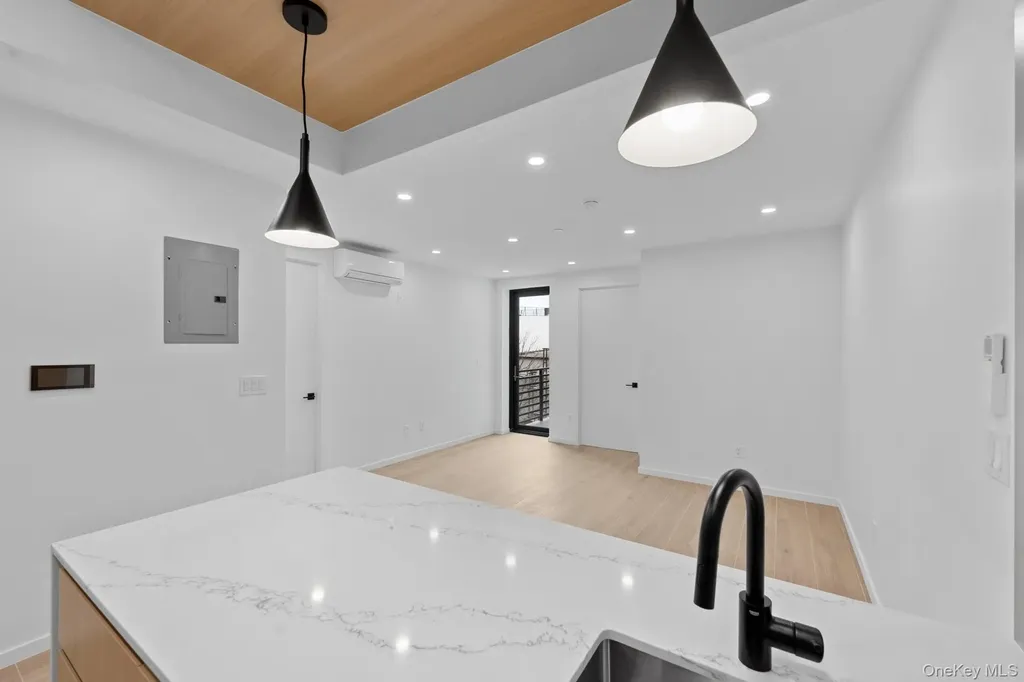 366 Harman Street Brooklyn NY 11237