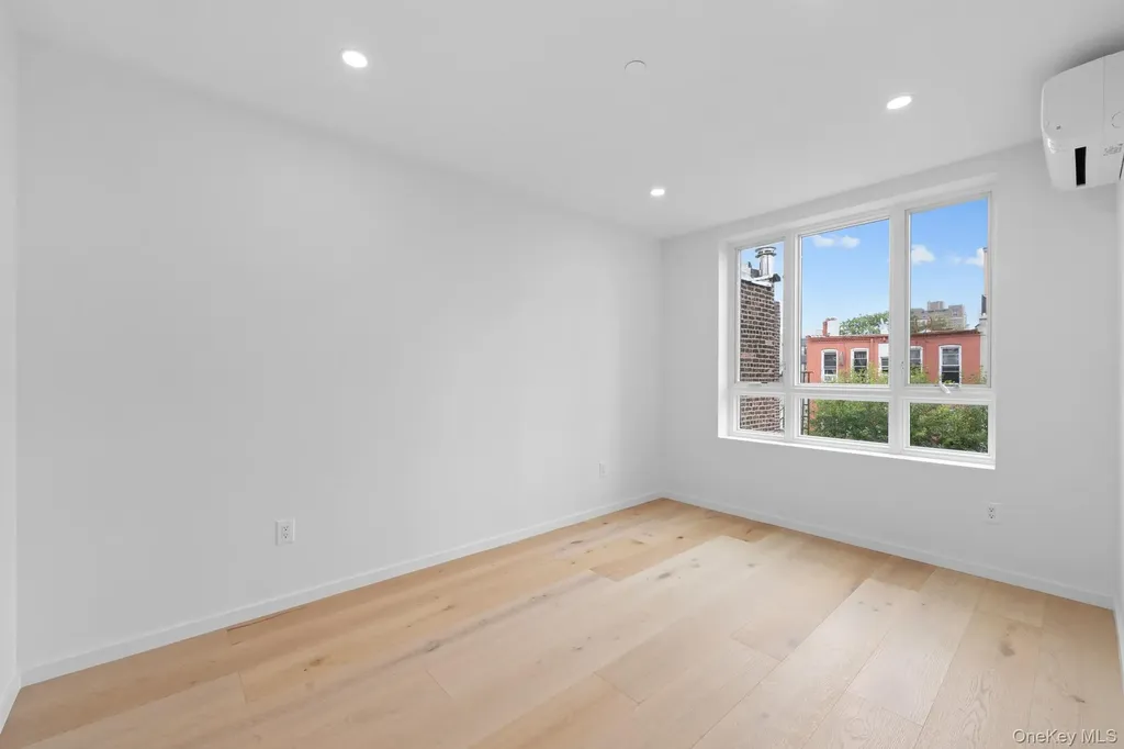 366 Harman Street Brooklyn NY 11237