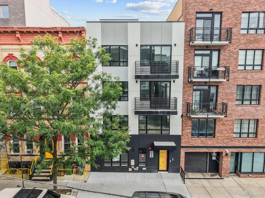 366 Harman Street Brooklyn NY 11237