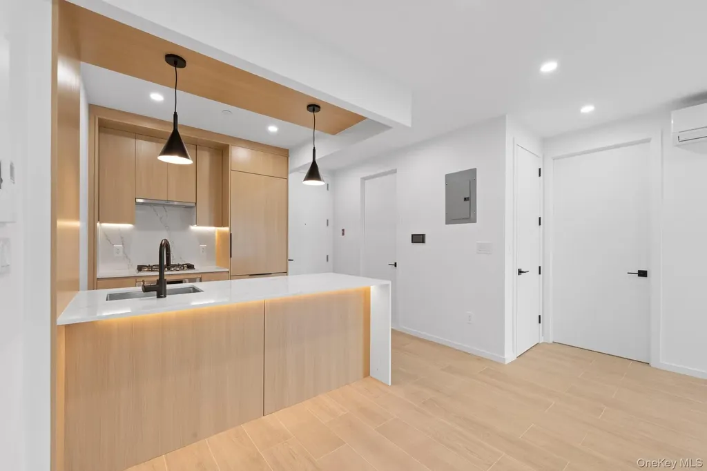 366 Harman Street Brooklyn NY 11237