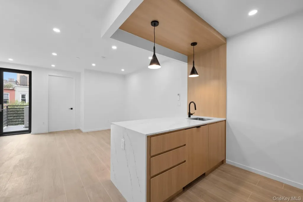 366 Harman Street Brooklyn NY 11237