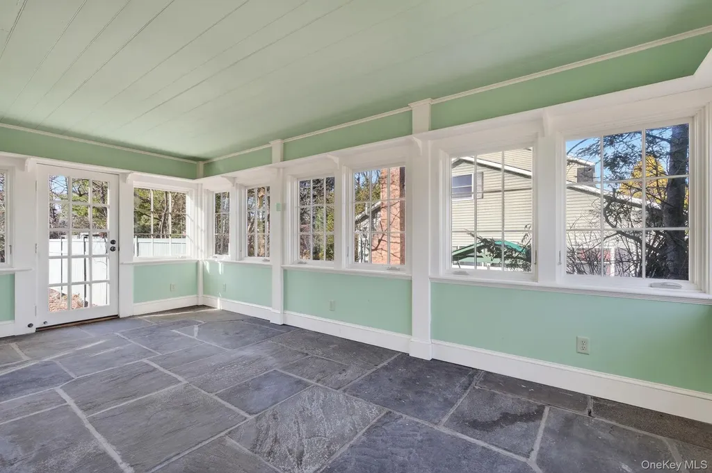 80 Dunneman Avenue Kingston NY 12401