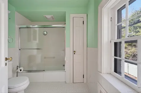 80 Dunneman Avenue Kingston NY 12401