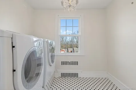 80 Dunneman Avenue Kingston NY 12401