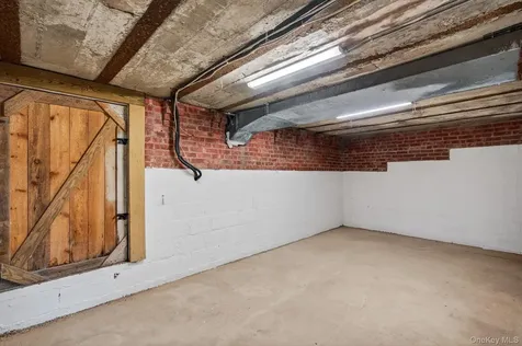 80 Dunneman Avenue Kingston NY 12401