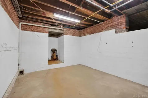 80 Dunneman Avenue Kingston NY 12401