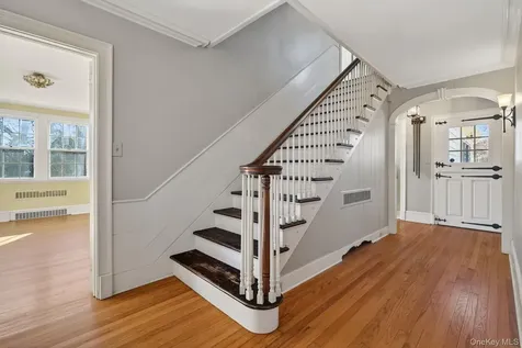 80 Dunneman Avenue Kingston NY 12401