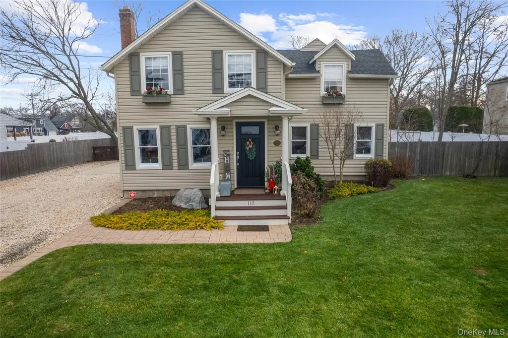 117 Union Avenue Islip NY 11751