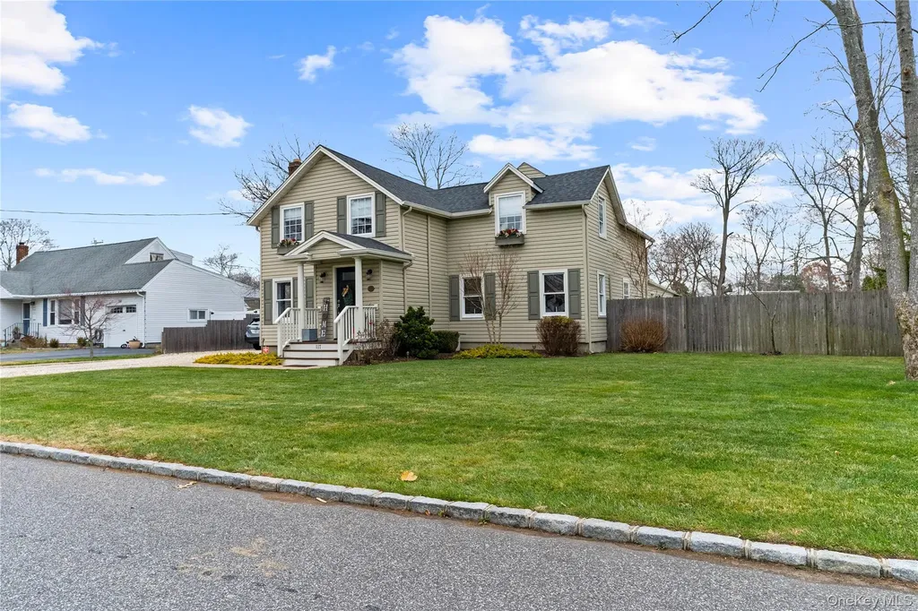 117 Union Avenue Islip NY 11751