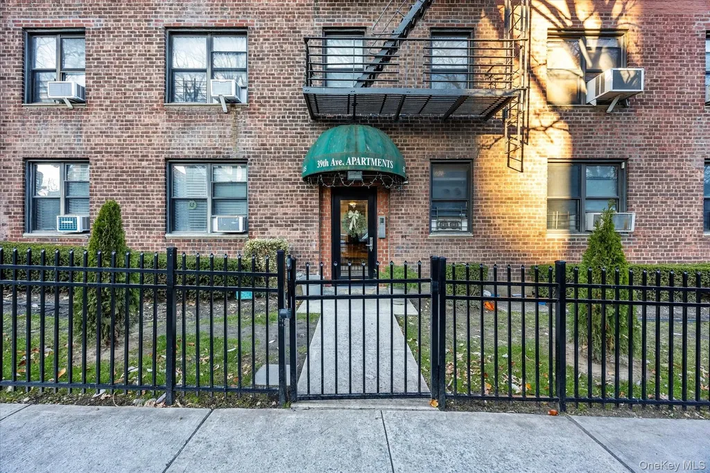 52-35 39 Road Woodside NY 11377