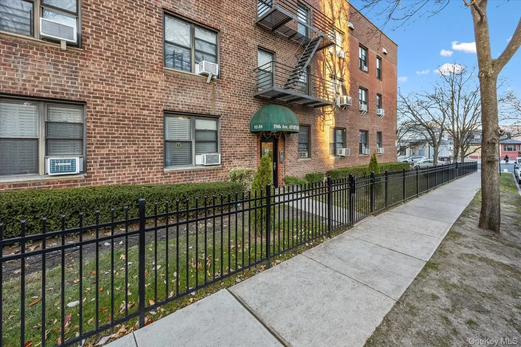 52-35 39 Road Woodside NY 11377
