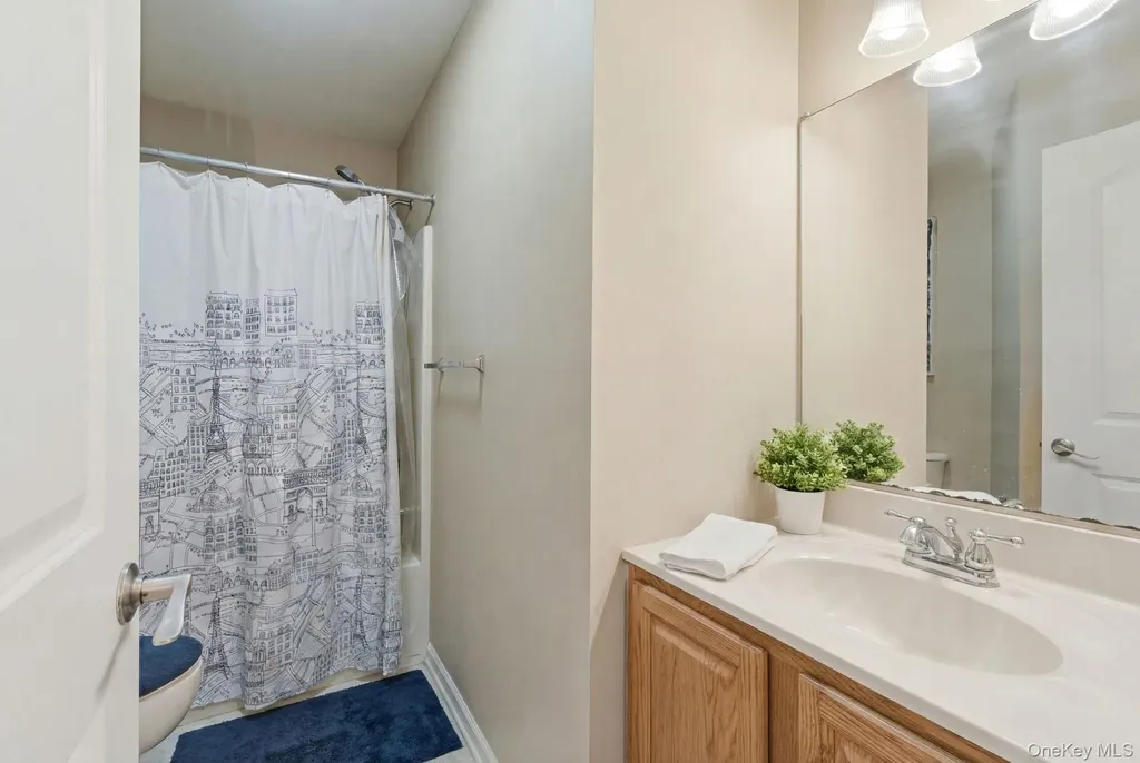 60 Wenliss Terrace Wappingers Falls NY 12590
