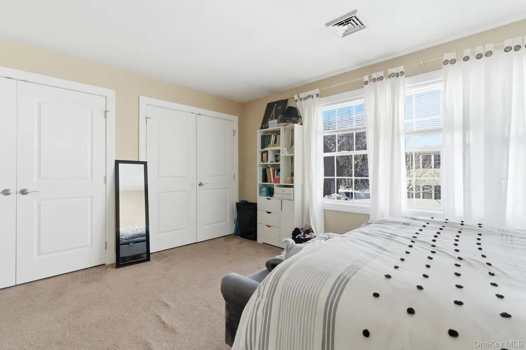 60 Wenliss Terrace Wappingers Falls NY 12590