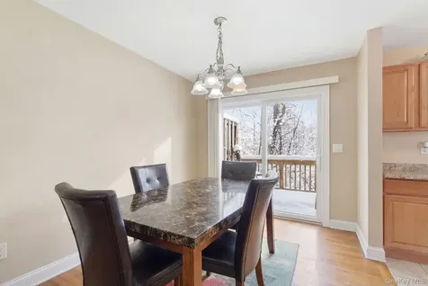 60 Wenliss Terrace Wappingers Falls NY 12590