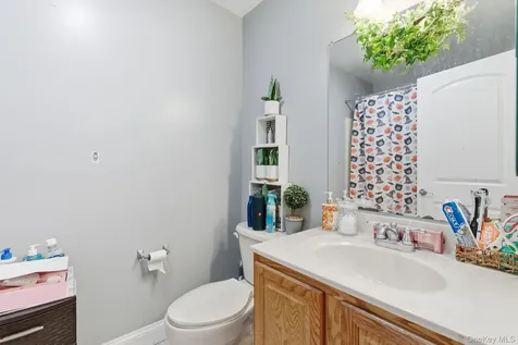 64 Wenliss Terrace Wappingers Falls NY 12590