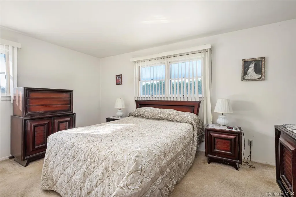 1 Shawnee Lane Commack NY 11725