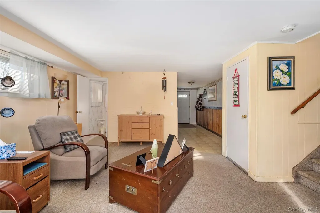 1 Shawnee Lane Commack NY 11725