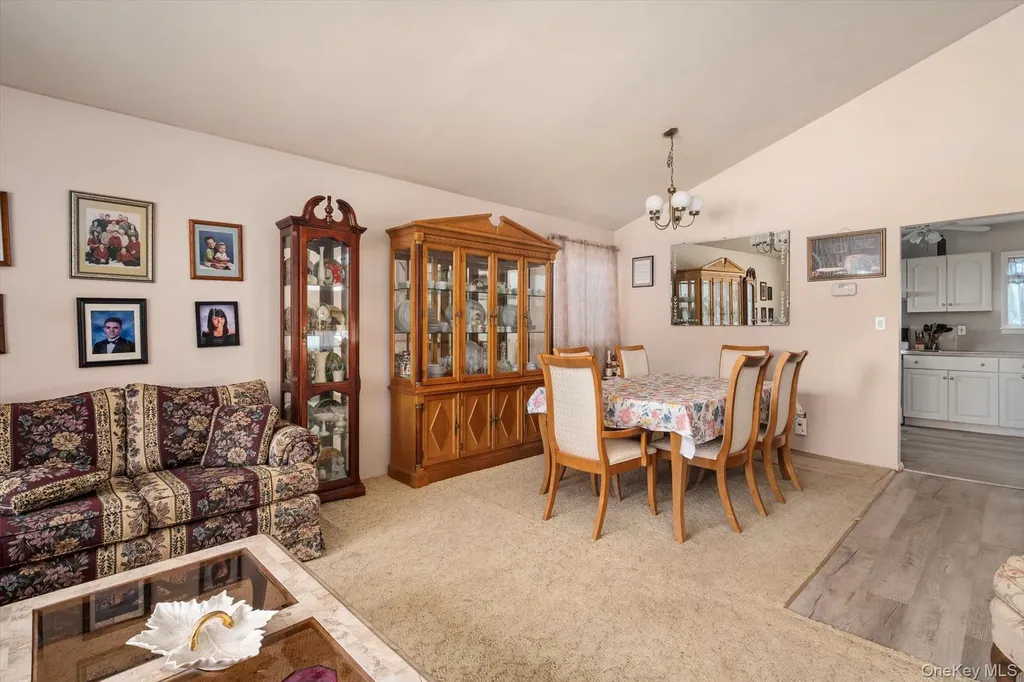 1 Shawnee Lane Commack NY 11725