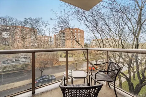 35 N Chatsworth Avenue Larchmont NY 10538