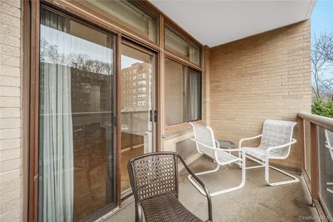 35 N Chatsworth Avenue Larchmont NY 10538