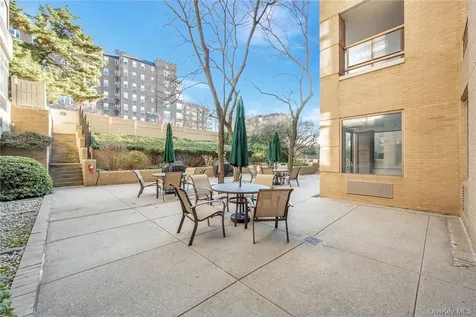 35 N Chatsworth Avenue Larchmont NY 10538