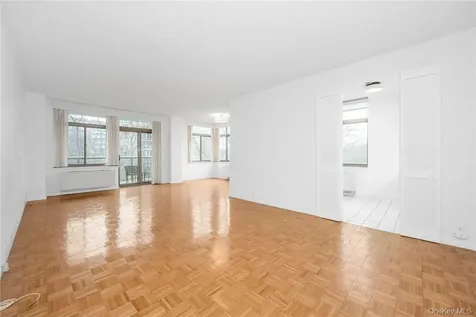 35 N Chatsworth Avenue Larchmont NY 10538