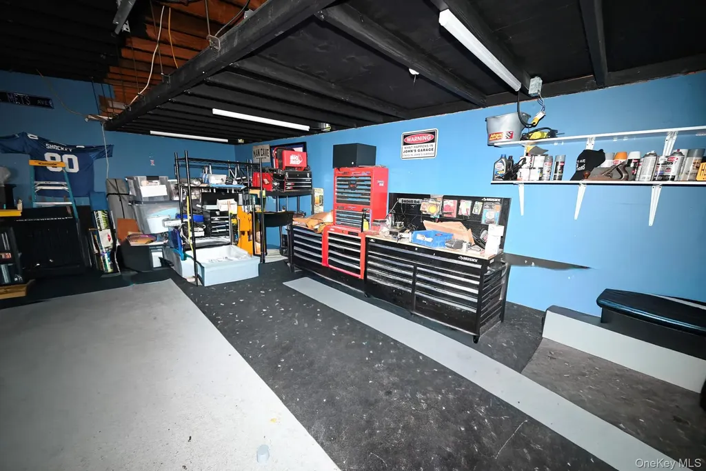308 Jericho New Hyde Park NY 11040