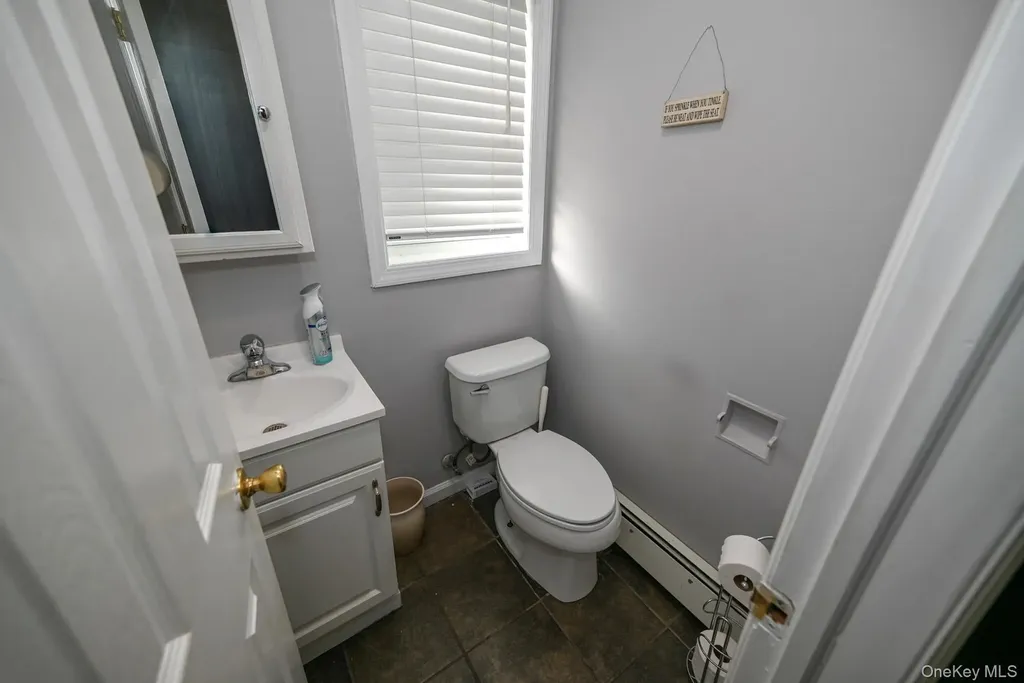 308 Jericho New Hyde Park NY 11040