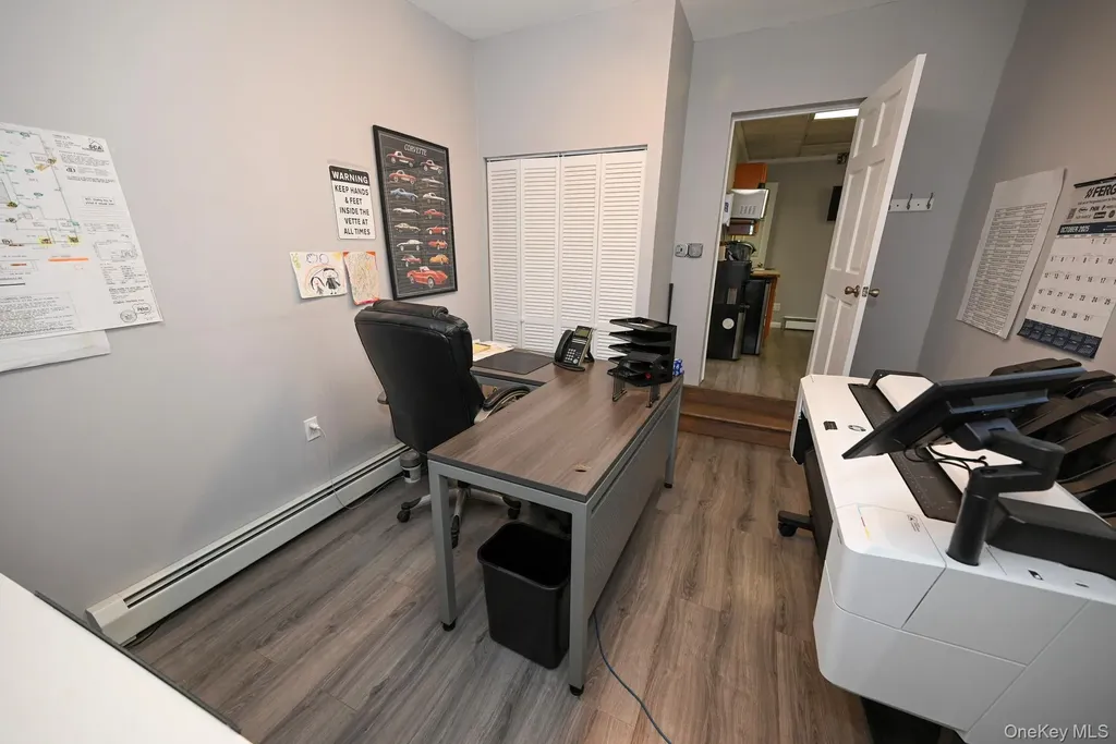 308 Jericho New Hyde Park NY 11040
