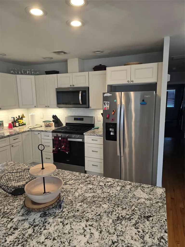 359 E Pine Street Long Beach NY 11561