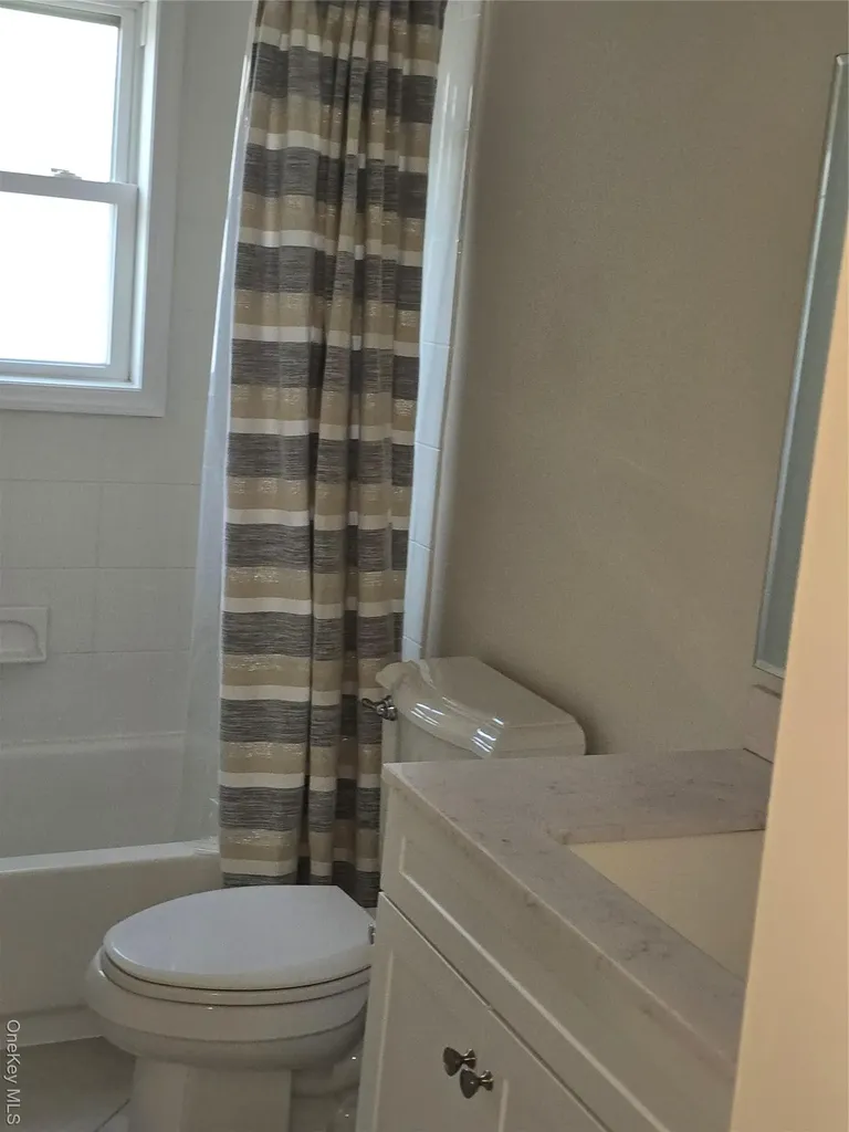 359 E Pine Street Long Beach NY 11561