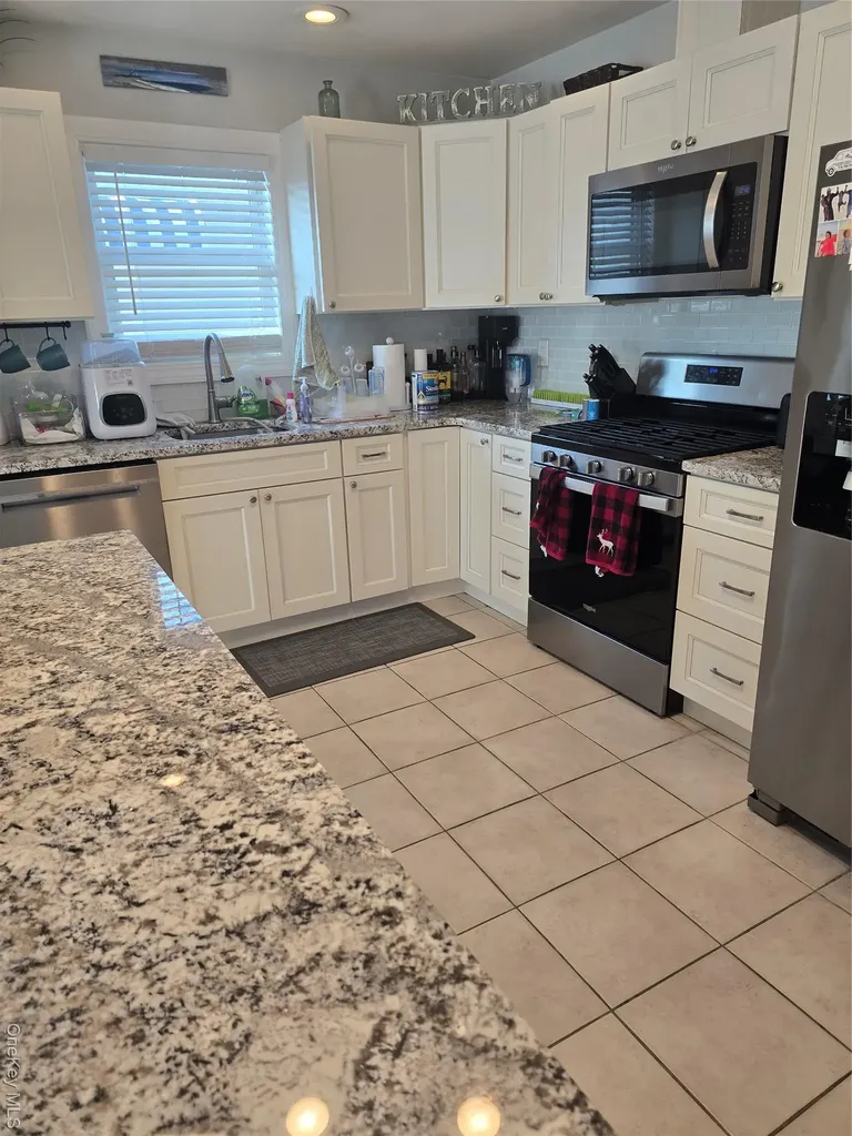 359 E Pine Street Long Beach NY 11561