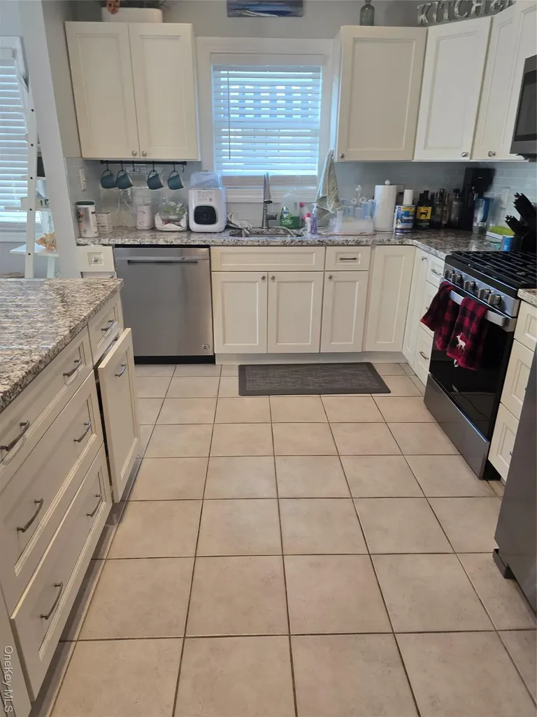 359 E Pine Street Long Beach NY 11561