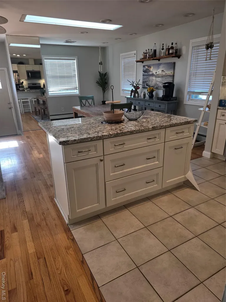359 E Pine Street Long Beach NY 11561