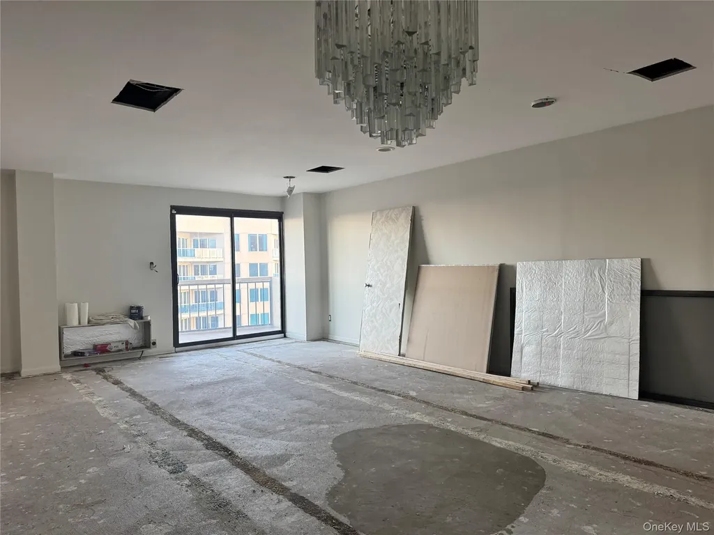 360 Shore Road Long Beach NY 11561