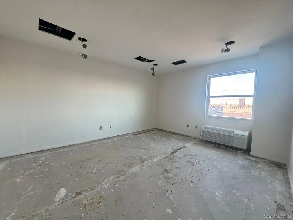 360 Shore Road Long Beach NY 11561