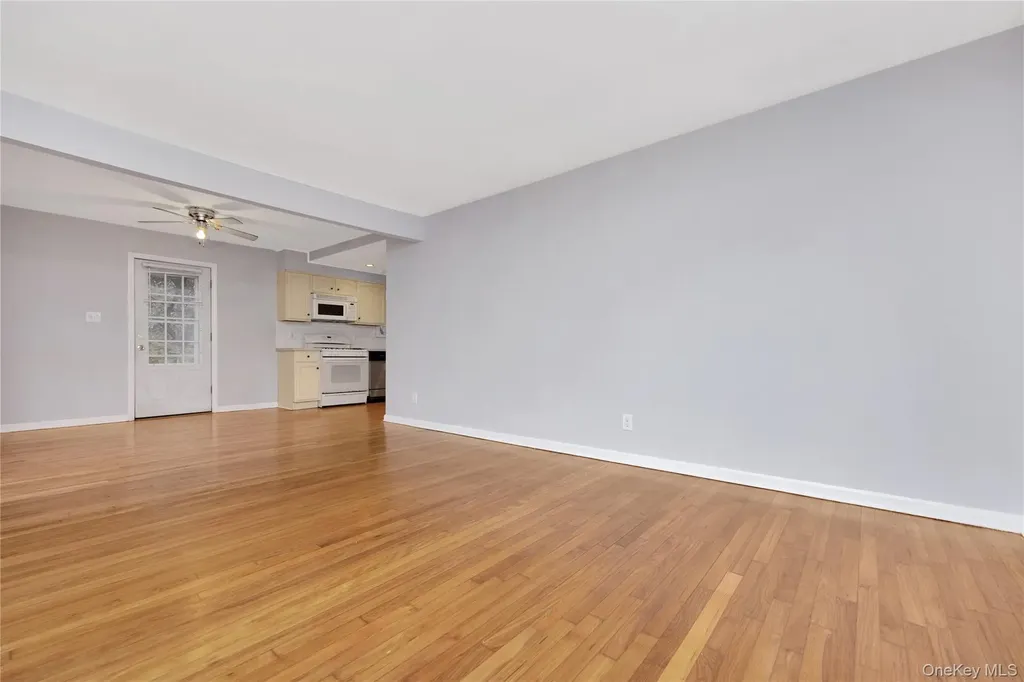 842 Brook Street West Babylon NY 11704