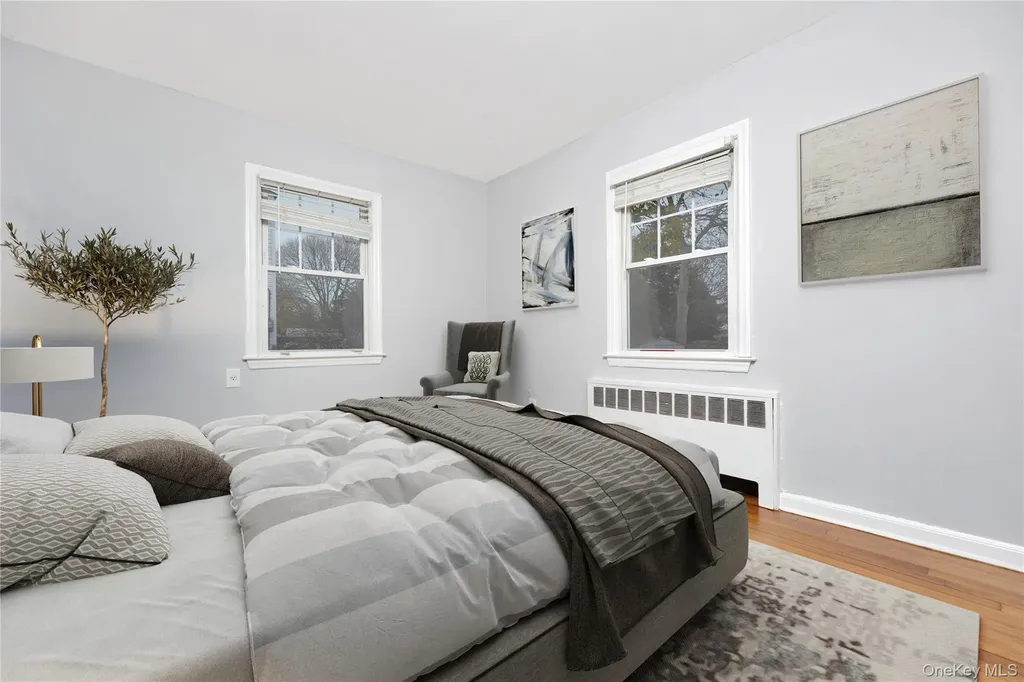 842 Brook Street West Babylon NY 11704