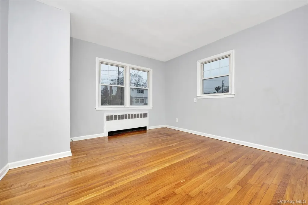 842 Brook Street West Babylon NY 11704