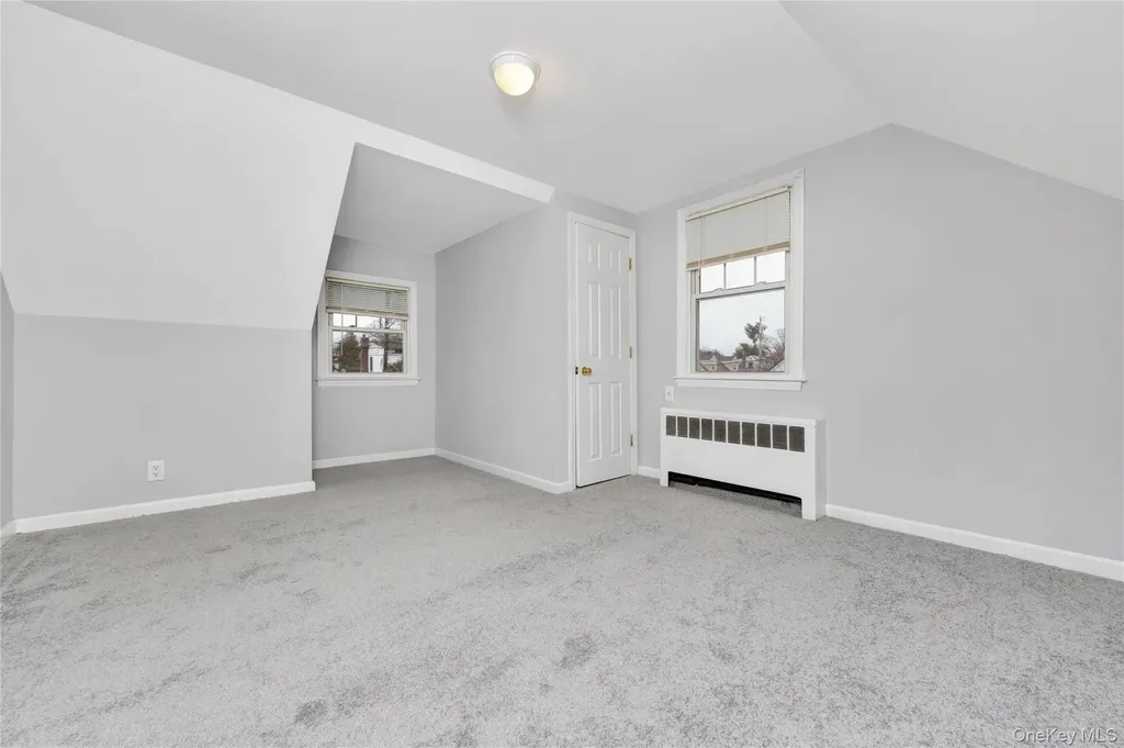 842 Brook Street West Babylon NY 11704