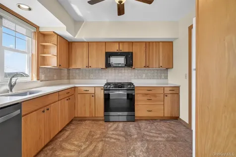 528 Union Avenue Peekskill NY 10566